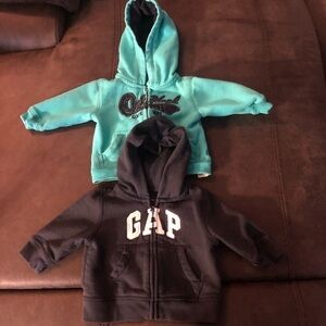 GAP and Oshkosh Hoodie Size 3-6 / 6 Months